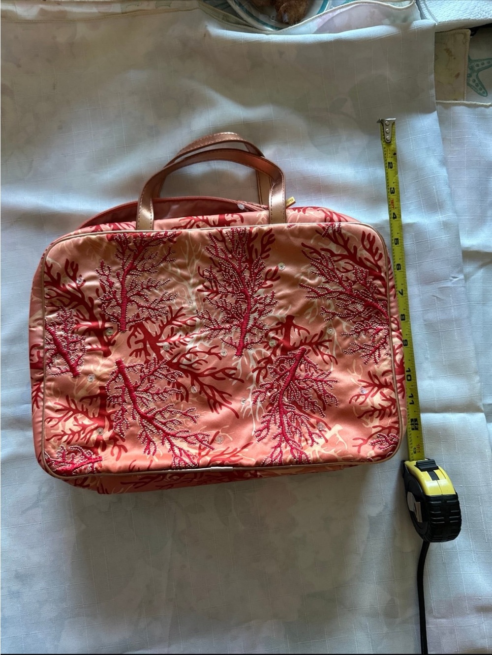 Stylish Coral-Print Travel Tote Bag - Coral